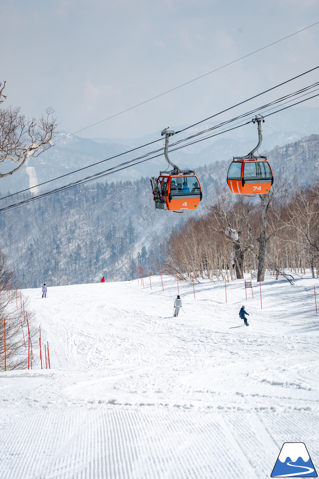 札幌国際スキー場｜さすが『KOKUSAI』！春シーズンも安泰の豊富な積雪で、まだまだ余裕で全面滑走可能です(^^)v